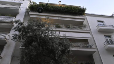 Γιώργος-Μαζωνάκης:-Ένας-διασώστης-και-ένας-πολίτης-«έδωσαν»-τους-γιατρούς-–-«Προσπαθούσαν-να-αποσυνδέσουν-το-μηχάνημα-για-να-κρύψουν-τα-ίχνη»