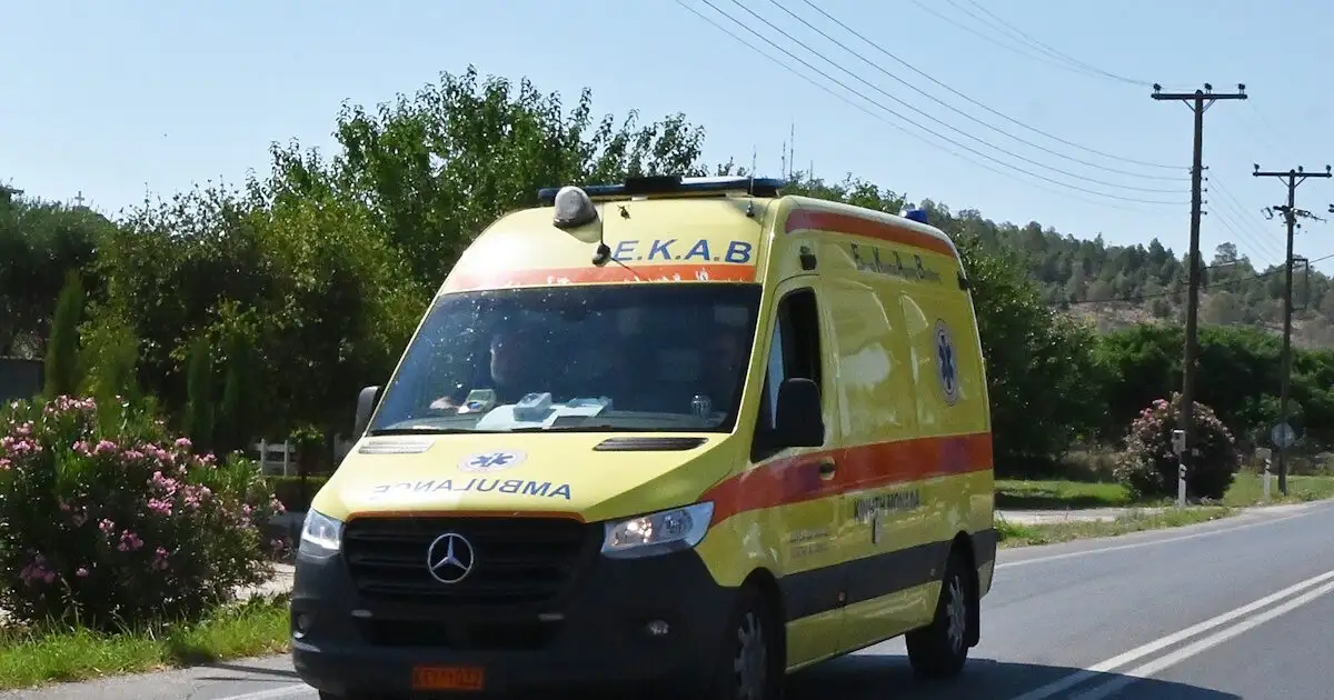 Βόλος:-19χρονος-έστειλε-τον-πατέρα-του-στο-νοσοκομείο-–-Τον-χτύπησε-με-παλούκι-και-γροθιές