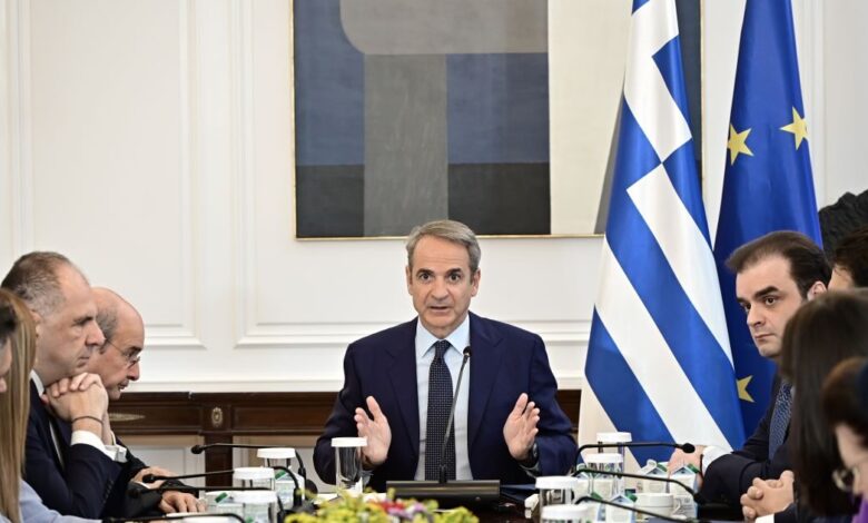 Κυριάκος-Μητσοτάκης:-Οι-παρατηρήσεις-στους-υπουργούς-και-το-μήνυμα-στη-Ντόρα-Μπακογιάννη-–-«Δική-μου-ευθύνη-να-αξιολογώ-συμπεριφορές»