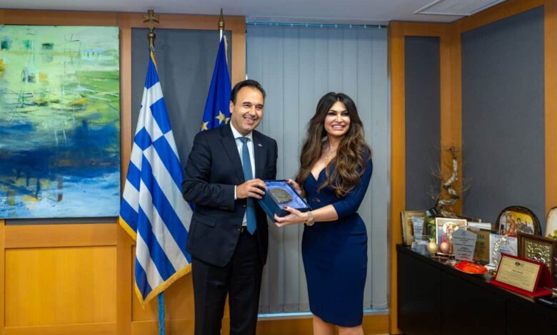 Με-την-Πρέσβη-των-ΗΠΑ-Κίμπερλι-Γκίλφοϊλ-συναντήθηκε-ο-Δημήτρης-Παπαστεργίου