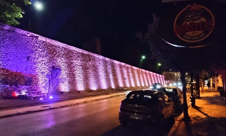 Απόψε-τα-Τρίκαλα-άλλαξαν-χρώμα-και-έστειλαν-ένα-μήνυμα-ζωής