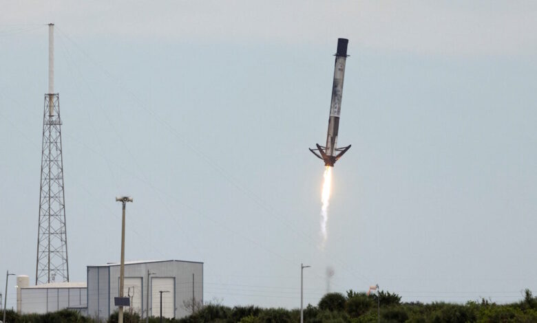 Εκτοξεύτηκε-ο-πύραυλος-της-spacex-που-μεταφέρει-τέσσερις-αστροναύτες-στον-Διεθνή-Διαστημικό-Σταθμό