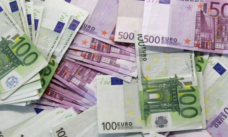 Νέα-ληξιπρόθεσμα-χρέη-10-δισ.-ευρώ-σε-ένα-χρόνο,-χρεωμένοι-4-εκατομμύρια-φρολογούμενοι