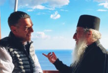 Ζωή-Κωνσταντοπούλου:-Ο-Αλέξης-Τσίπρας-πήγε-στο-Άγιο-Όρος-να-ψάλει;-Δεν-χρειαζόμαστε-άλλον-ένα-θεομπαίχτη