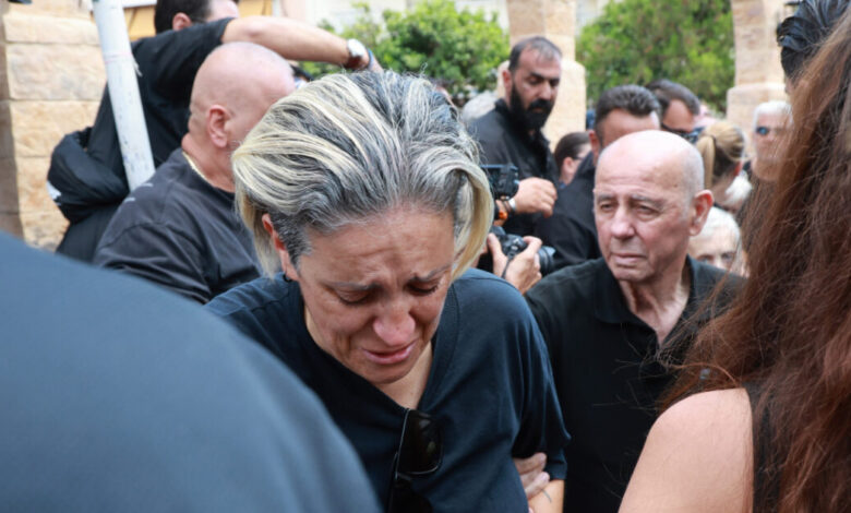 Γιώργος-Μαζωνάκης:-«Για-που-το-‘βαλες-καρδιά-μου»-–-Το-πρώτο-μήνυμα-μετά-τον-θάνατο-του-στα-social-media-της-αδερφής-Μαρίας