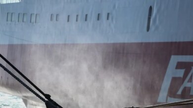 Καιρός:-Παραμένει-το-απαγορευτικό-απόπλου-σε-Πειραιά,-Ραφήνα-και-Λαύριο-–-Δεν-θα-γίνουν-τα-βραδινά-δρομολόγια-για-Κρήτη