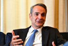 Νέα-Δημοκρατία:-Το-ai-βίντεο-με-τους-πολιτικούς-ηγέτες-που-«κάθισαν-στον-θρόνο»-του-κόμματος-αυτά-τα-52-χρόνια