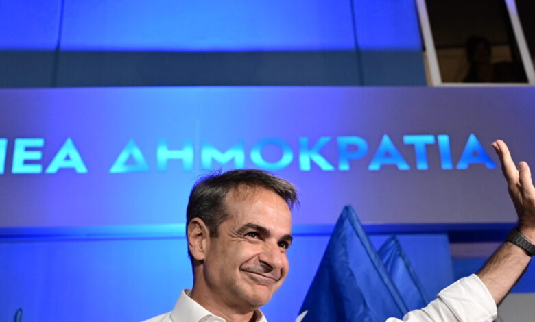 Κυριάκος-Μητσοτάκης:-«Τη-Δευτέρα-ξεκινά-η-καταγραφή-των-ζημιών-στην-Κρήτη»-–-Η-παγκόσμια-κρίση-να-μη-γίνει-αδιέξοδο-για-τα-ελληνικά-νοικοκυριά