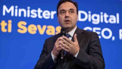 Παπαστεργίου:-Πώς-θα-λειτουργήσει-η-επαλήθευση-ηλικίας-και-τι-προβλέπεται-για-τις-ηλικίες-13-15