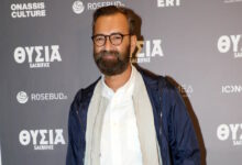 Άγγελος-Μπράτης:-«Προέρχομαι-από-μια-μητριαρχική-οικογένεια-και-το-λέω-αυτό-με-όλη-την-περηφάνια-που-έχω»