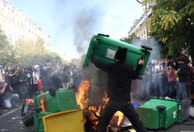 «Πεδίο-μάχης»-η-Γαλλία:-Πάνω-από-900-τραυματίες-και-6.000-προσαγωγές-–-Φωτιές-και-δακρυγόνα-«σκεπάζουν»-Παρίσι,-Λυών-και-Μασσαλία