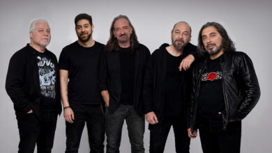 Οι-magic-de-spell-με-το-νέο-τραγούδι-«Σπουργίτι»-σε-μία-επετειακή-συναυλία-στο-Κύτταρο-για-τα-45-χρόνια