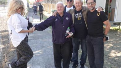 Η-κυρία-και-η-ποδοσφαιρική-παρέα