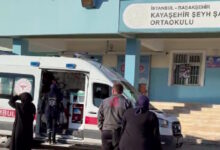 Κωνσταντινούπολη:-Νεκρή-η-μία-από-τις-μαθήτριες-που-δέχτηκαν-επίθεση-με-μαχαίρι-από-15χρονη-σε-γυμνάσιο