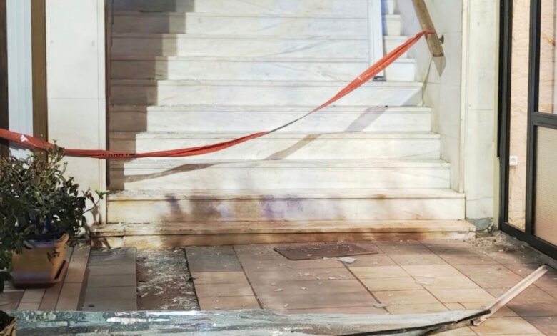 Έκρηξη-σε-διαμέρισμα-στoυ-Ζωγράφου-από-γκαζάκι-του-καφέ-–-Δύο-άτομα-στο-νοσοκομείο