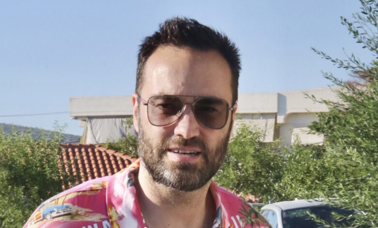 Κώστας-Φραγκολιάς:-Άννα-Βίσση-και-Νίκος-Καρβέλας-με-έχουν-βάλει-σπίτι-τους,-μου-κάνει-εντύπωση-όλο-αυτό