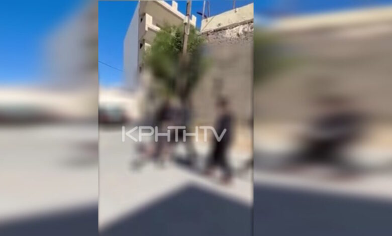 Λασίθι:-Βίντεο-από-τον-ξυλοδαρμό-12χρονου-έξω-από-σχολείο-–-Οκτώ-συλλήψεις