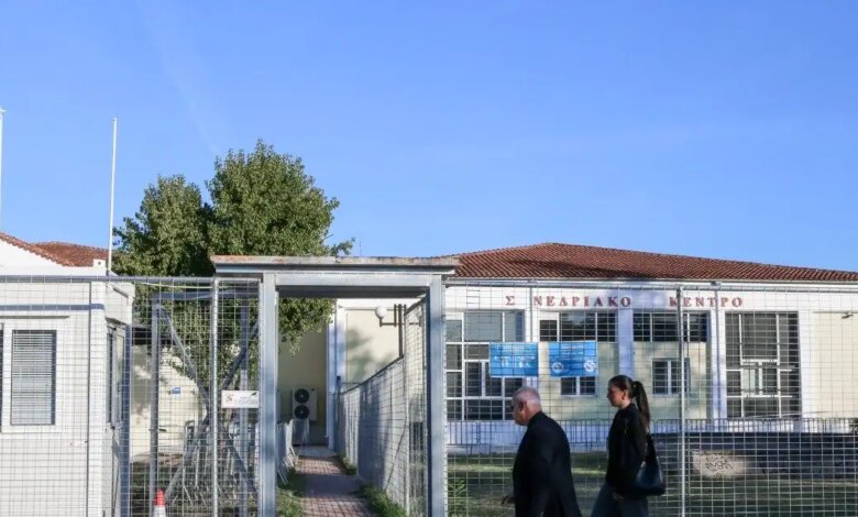 Δίκη-για-Τέμπη:-«Ο-Τάσος-επέζησε-της-σύγκρουσης-και-κάηκε-ζωντανός»-κατέθεσε-ο-πατέρας-του-17χρονου-φοιτητή