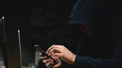Γαλλία:-Δύο-αδέλφια-συνελήφθησαν-για-site-με-κλεμμένες-γυμνές-φωτογραφίες-17.000-γυναικών-και-κοριτσιών