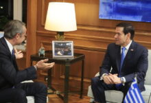 Επίσκεψη-Ρούμπιο:-Η-φωτογραφία-που-μπήκε-ανάμεσα-σε-Μητσοτάκη-και-Αμερικανό-ΥΠΕΞ-στο-Μέγαρο-Μαξίμου-και-η-καθόλου-τυχαία-επιλογή-της