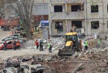 Τρόμος-στην-Ουκρανία:-28-νεκροί-από-ρωσικές-επιθέσεις-–-«Δώρο-γενεθλίων-στον-Πούτιν-από-τον-στρατό-του»,-λέει-ο-Ζελένσκι