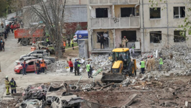 Τρόμος-στην-Ουκρανία:-28-νεκροί-από-ρωσικές-επιθέσεις-–-«Δώρο-γενεθλίων-στον-Πούτιν-από-τον-στρατό-του»,-λέει-ο-Ζελένσκι