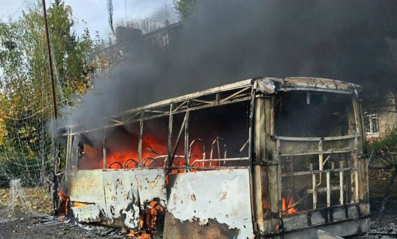 Ουκρανία:-33-νεκροί-και-18-τραυματίες-μετά-από-ρωσικό-χτύπημα-σε-δύο-λεωφορεία-στο-Κραματόρσκ