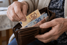 Επίδομα-400-ευρώ-χωρίς-αίτηση:-Ποιοι-το-δικαιούνται