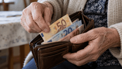 Επίδομα-400-ευρώ-χωρίς-αίτηση:-Ποιοι-το-δικαιούνται