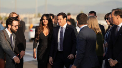 Μάρκο-Ρούμπιο:-Το-βίντεο-–-αποχαιρετισμός-30-δευτερολέπτων-στην-Ελλάδα-–-Τον-ξεπροβόδισε-η-Κίμπερλι-Γκιλφόιλ