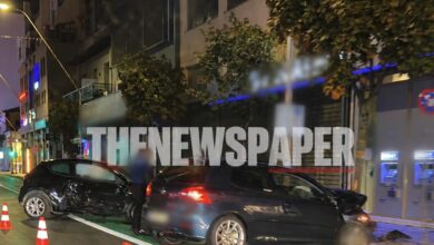 Σφοδρή-σύγκρουση-δύο-αυτοκινήτων-τα-ξημερώματα-στο-κέντρο-του-Βόλου