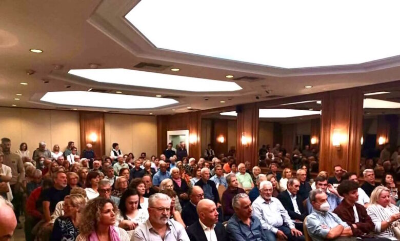 Στην-Ελληνική-Αριστερή-Συμπαράταξη-και-ο-πρώην-γραμματέας-της-Νεολαίας-ΣΥΡΙΖΑ,-Πάνος-Λαμπρινίδης-–-Στάχτος