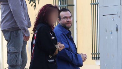 Φίλιππος-Καμπούρης:-«Πινγκ-–-πονγκ»-το-μπαλάκι-των-ευθυνών-για-το-κύκλωμα-που-έκλεβε-το-Δημόσιο-–-Αλληλοκατηγορούνται-σύζυγος-και-λογιστές