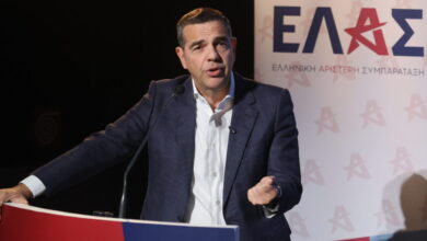 Στην-Κρήτη-ο-Αλέξης-Τσίπρας:-Διήμερο-με-επίκεντρο-τις-καταστροφές-των-πλημμυρών-και-των-πυρκαγιών
