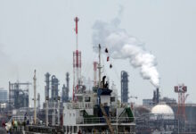 Άλμα-στα-107-δολάρια-για-το-brent,-στα-84-ευρώ-το-φυσικό-αέριο-–-Χωρίς-αντίκρισμα-η-συμφωνία-Τραμπ-με-Πούτιν