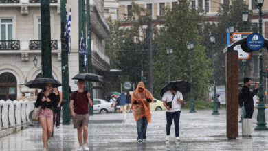 Καιρός:-«Σαρώνει»-την-Αττική-η-κακοκαιρία-–-Ποτάμια-οι-δρόμοι-της-Αθήνας,-πού-θα-«χτυπήσουν»-τα-φαινόμενα-τις-επόμενες-ώρες