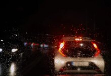 Κακοκαιρία-στην-Αττική:-Κλειστοί-δρόμοι-σε-Μέγαρα,-Πικέρμι-και-Πειραιά-–-Εκτροπές-κυκλοφορίας