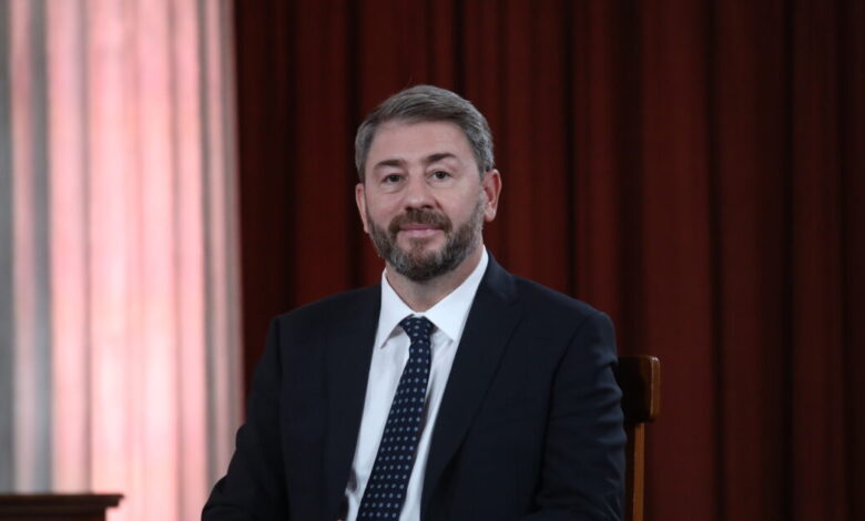 Στα-χαρακώματα-ΠΑΣΟΚ-–-ΕΛΑΣ-με-φόντο-τη-δεύτερη-θέση-στις-εκλογές
