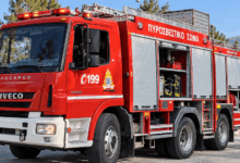 Φωτιά-στο-3ο-Γυμνάσιο-Τρικάλων-–-Τρία-οχήματα-στο-σημείο