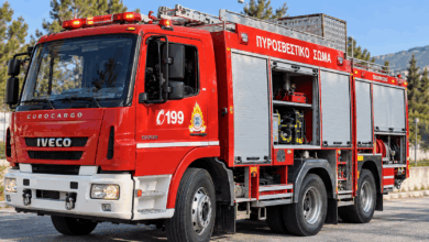 Φωτιά-στο-3ο-Γυμνάσιο-Τρικάλων-–-Τρία-οχήματα-στο-σημείο