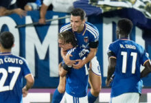 Φέγενορντ-–-Κόμο-3-2:-Δεύτερο-γκολ-για-τον-Τάσο-Δουβίκα-στο-champions-laeague-αλλά-ήττα-για-τους-Ιταλούς