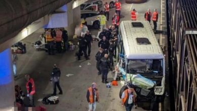 Σύγκρουση-λεωφορείου-με-εμπορευματική-αμαξοστοιχία-στη-σήραγγα-της-Μάγχης-–-19-τραυματίες