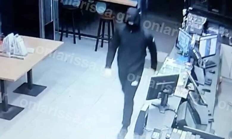 Λάρισα:-Ληστεία-με-μαχαίρι-σε-πρακτορείο-ΟΠΑΠ