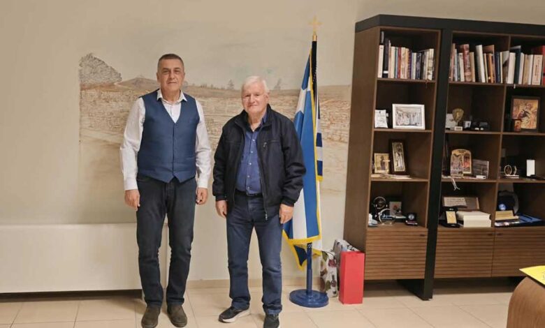 Στον-Κουρέτα-ο-Νασιώκας-για-το-βιβλίο-«Ευθανασία»