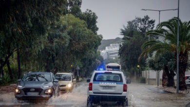 Καιρός-αύριο:-Βροχές-και-καταιγίδες-με-λίγα-χιόνια-στα-βουνά-–-Πέφτει-η-θερμοκρασία
