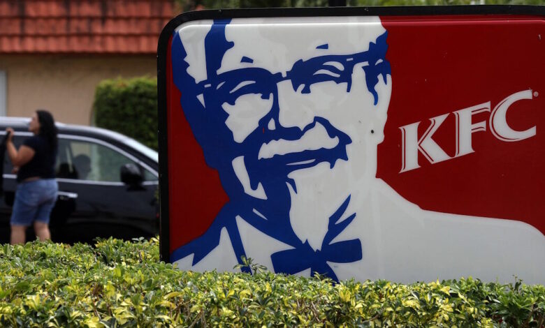 Η-kfc-επιλέγει-την-coca-cola-για-προμηθευτή-αναψυκτικών-στις-ΗΠΑ-και-απορρίπτει-την-pepsico-μετά-από-40-χρόνια