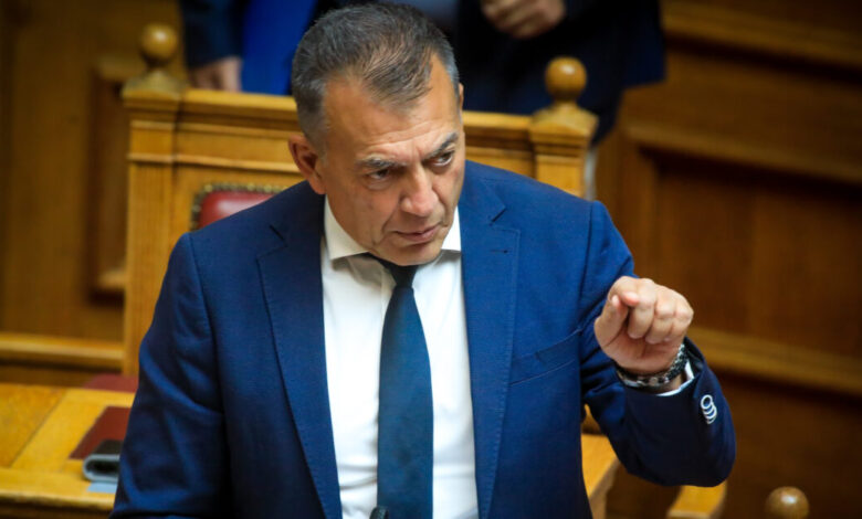 Έκτακτη-συνάντηση-Βρούτση-–-ΕΟΚ-τη-Δευτέρα-μετά-την-παραίτηση-του-Βαγγέλη-Λιόλιου