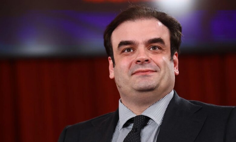 Πιερρακάκης:-Ανταποκρινόμαστε-σε-ένα-πάγιο-αίτημα-των-πολιτών-της-Καβάλας-–-Το-τελωνείο-φεύγει-από-τη-σημερινή-του-θέση