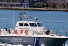 Ρόδος:-Φορτηγό-πλοίο-μπλόκαρε-το-λιμάνι-της-Καμείρου-Σκάλας-–-Στα-ανοιχτά-επιβατηγό-με-120-άτομα-και-μία-έγκυο