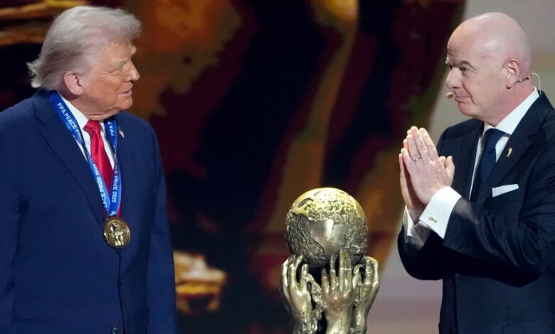 fifa:-Ζητούν-από-τον-Ινφαντίνο-να-καταργήσει-το-βραβείο-Ειρήνης-μετά-τον-σάλο-με-τον-Τραμπ-–-Στο-τραπέζι-ο-αποκλεισμός-πολιτικών